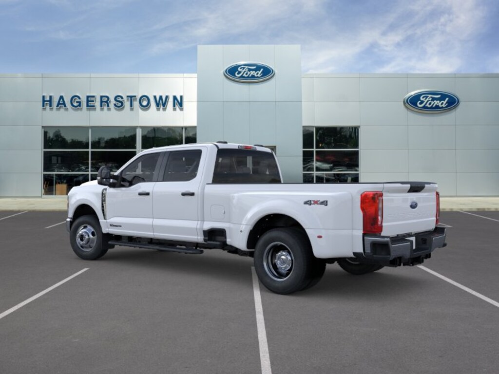 New 2026 Ford F-350 XL Truck Crew Cab