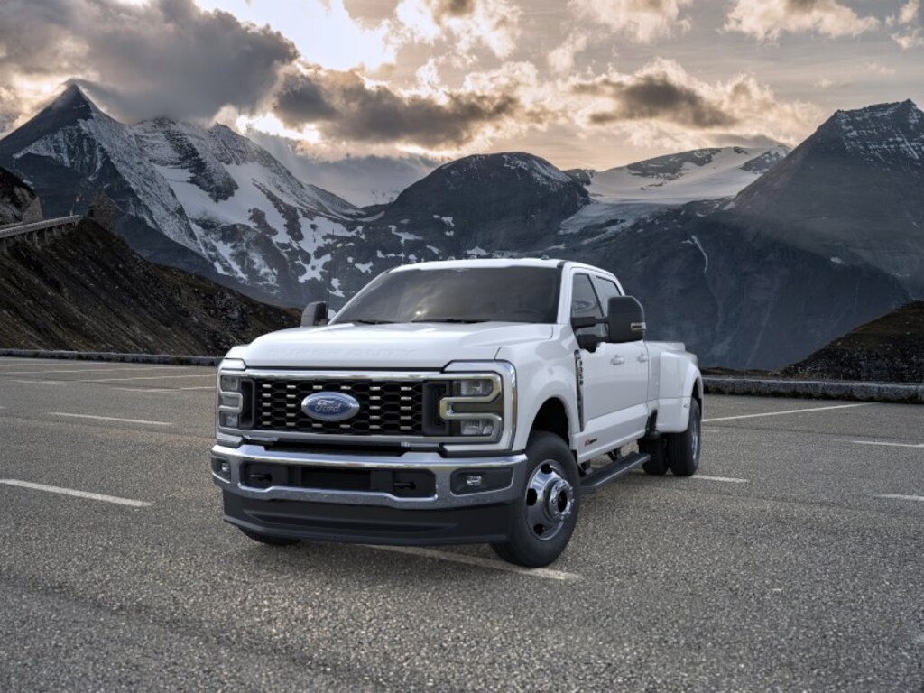 New 2026 Ford F-350 Lariat Truck Crew Cab