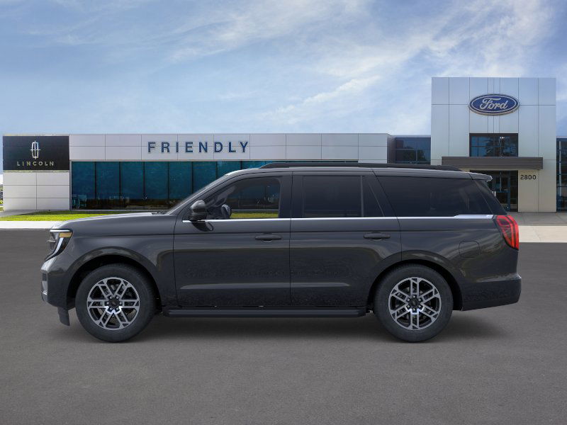 2025 Ford Expedition photo 3