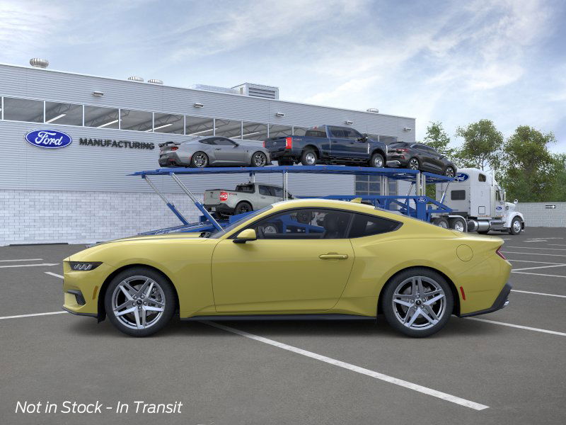 2025 Ford Mustang EcoBoost photo 3