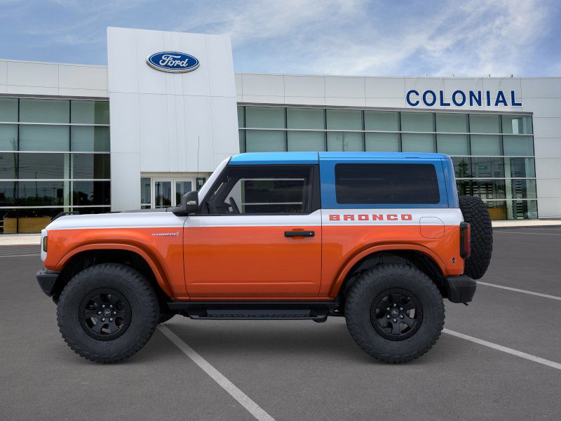 2025 Ford Bronco First Edition photo 3