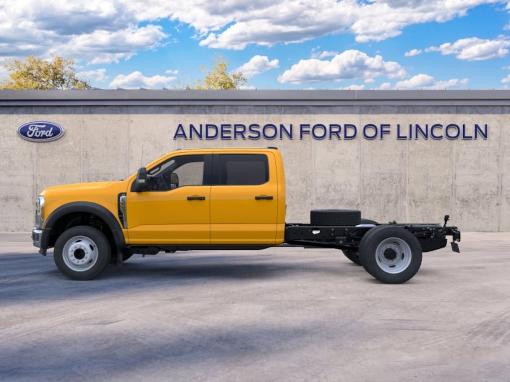 New 2026 Ford Chassis Cab F-550® XLT TRUCK