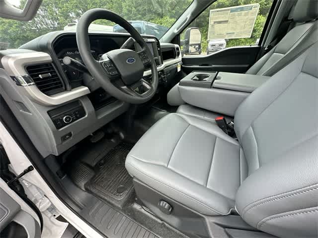 Thumbnail: 2025 Ford  - 39