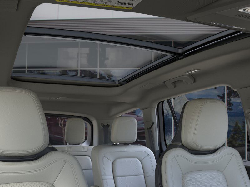 Thumbnail: 2025 Lincoln Aviator - 49