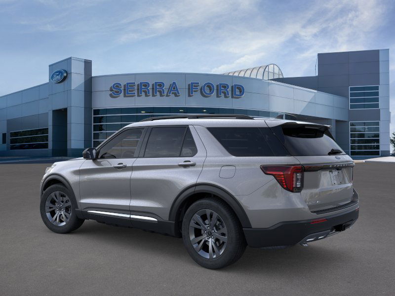 2025 Ford Explorer photo 4