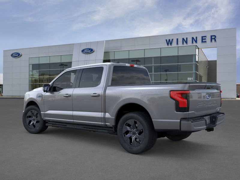 2025 Ford F-150 Lightning photo 3