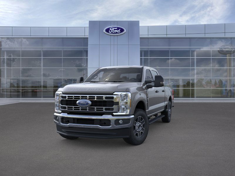 2025 Ford F-250 XLT photo 2