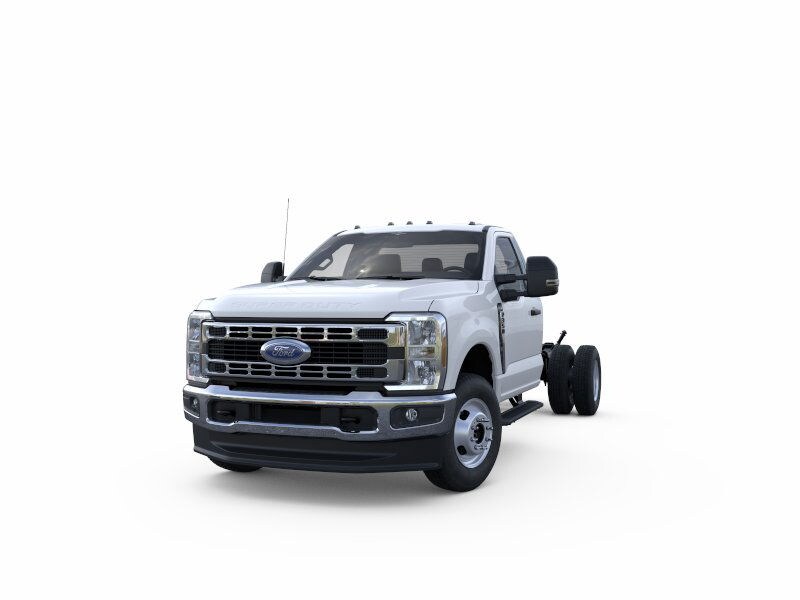 2026 Ford F-350 photo 3