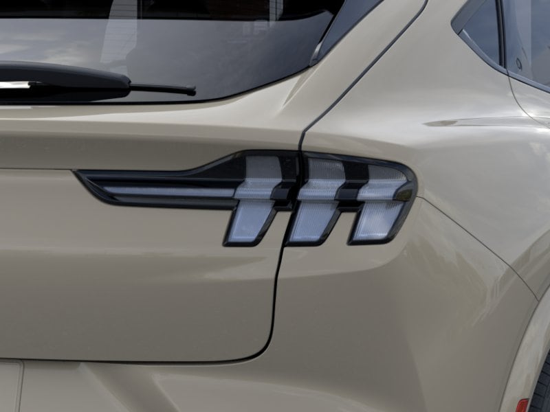 2025 Ford Mustang Mach-E GT - Photo 21