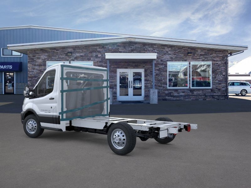 2025 Ford Transit Cutaway Base - Photo 25