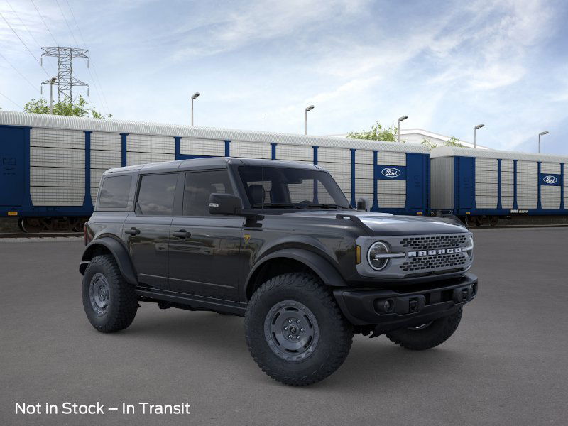 2025 Ford Bronco Badlands photo 2