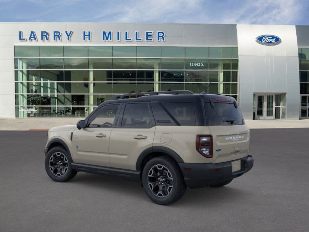 New 2025 Ford Bronco Sport Outer Banks 4x4 I3 Engine