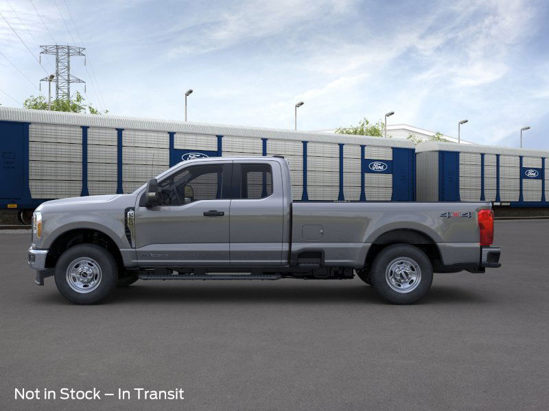 2025 Ford F-250 photo 3