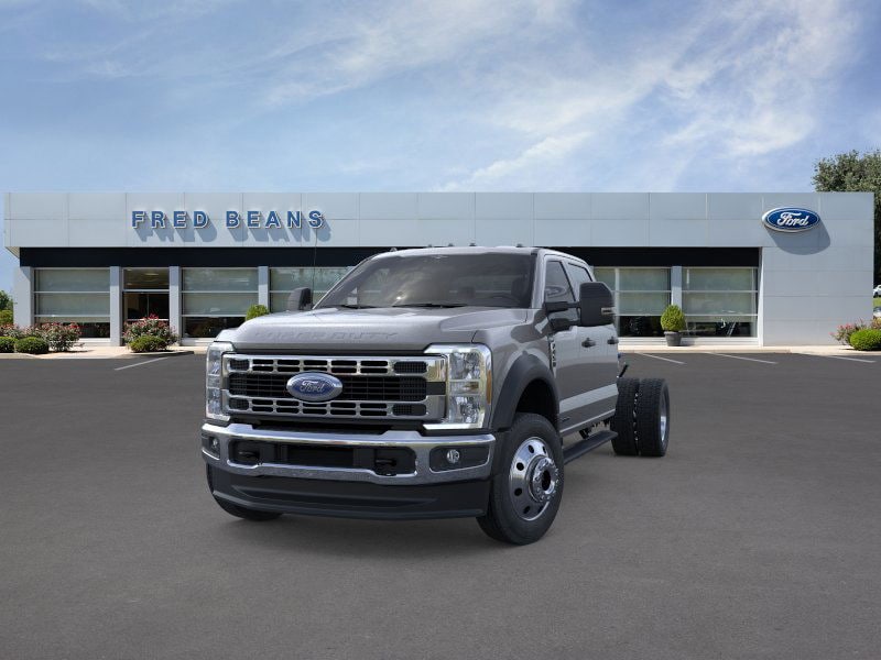 2026 Ford F-450 Super Duty Chassis Cab XLT - Photo 31