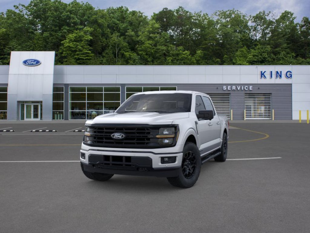 New 2025 Ford F-150 XLT Truck SuperCrew Cab