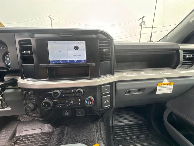 2026 Ford F-350 Super Duty Chassis Cab XL - Photo 35