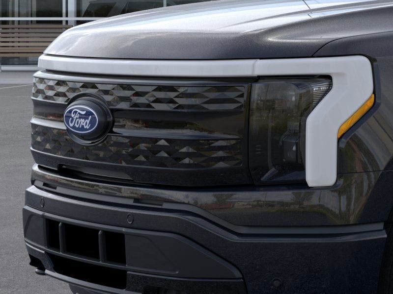 2025 Ford F-150 Lightning Platinum - Photo 66