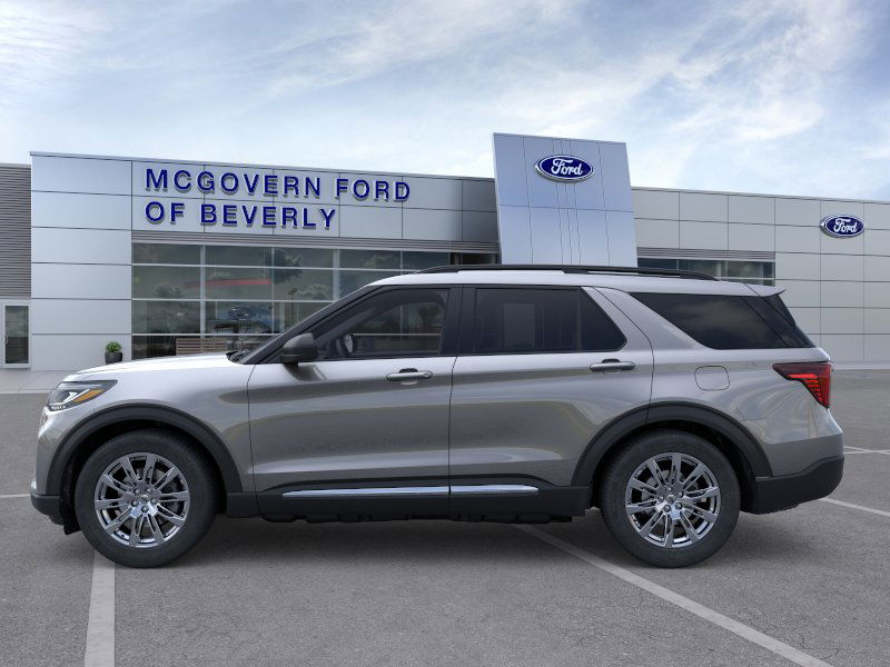 2025 Ford Explorer photo 3