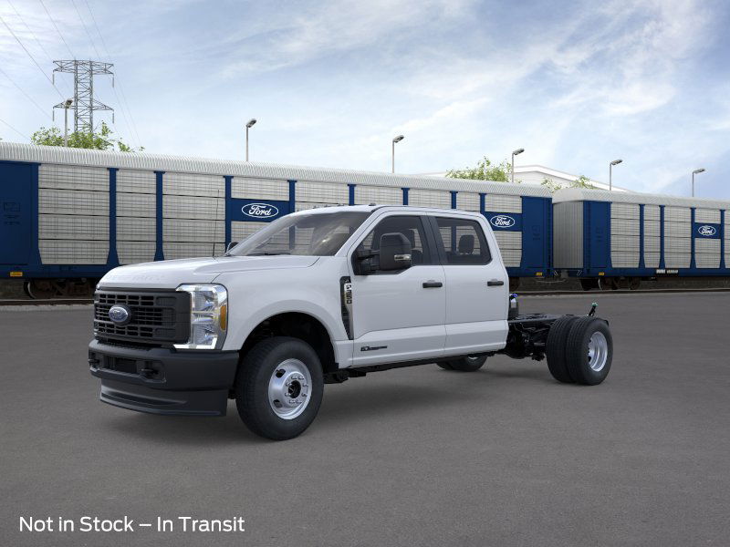 2026 Ford F-350 Super Duty Chassis Cab XL's photo