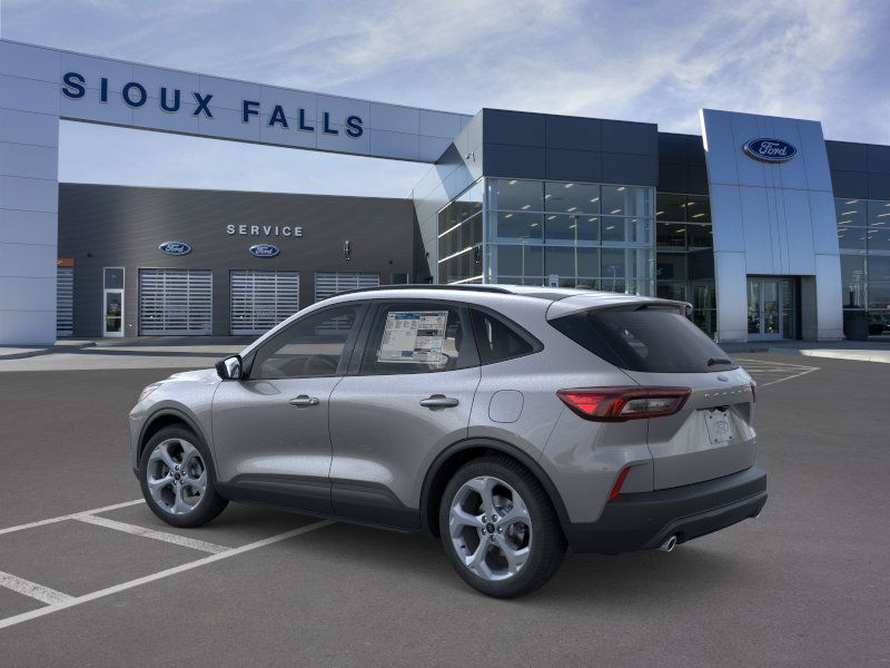 2026 Ford Escape ST-Line photo 4