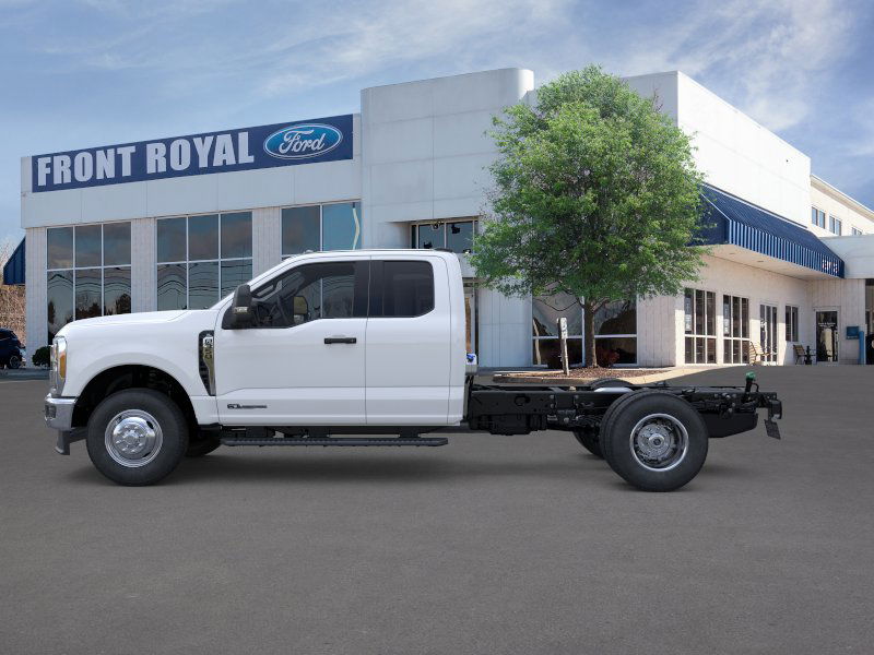 2025 Ford F-350 XL photo 3