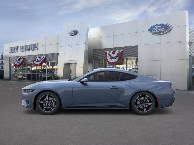 2025 Ford Mustang EcoBoost photo 4