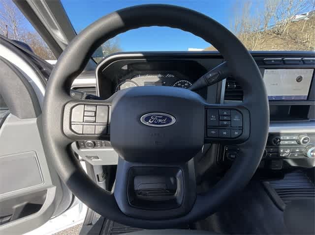 Thumbnail: 2024 Ford Econoline - 32