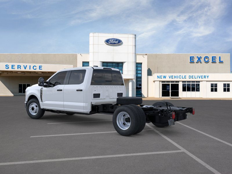 2026 Ford F-350 photo 3