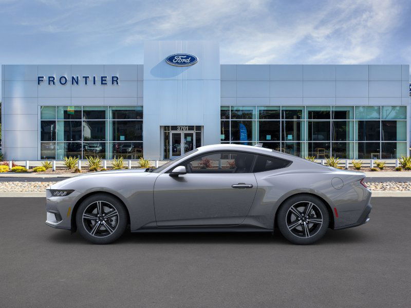 2025 Ford Mustang EcoBoost photo 3