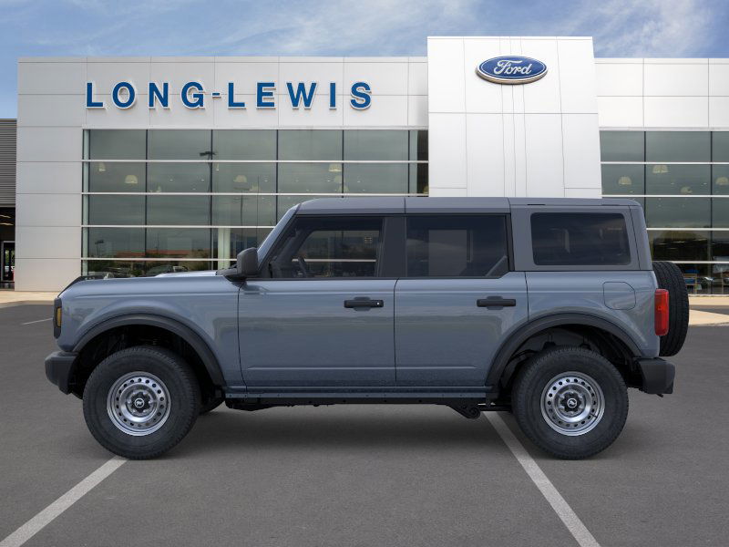 2025 Ford Bronco Base photo 3