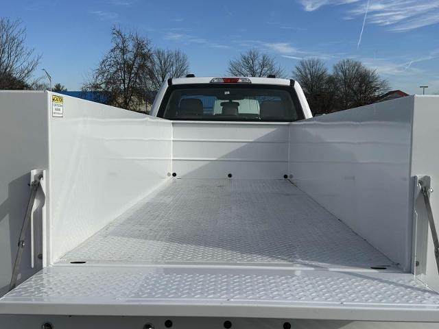 2024 Ford F-550 Super Duty Chassis Cab XL - Photo 30