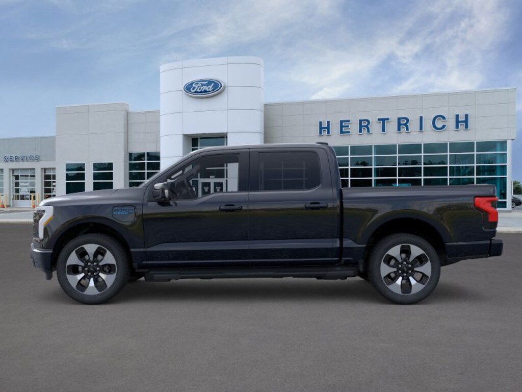 New 2025 Ford F-150 Lightning Platinum 4WD Supercrew 5.5 Box 4WD SuperCrew 5.5 Box