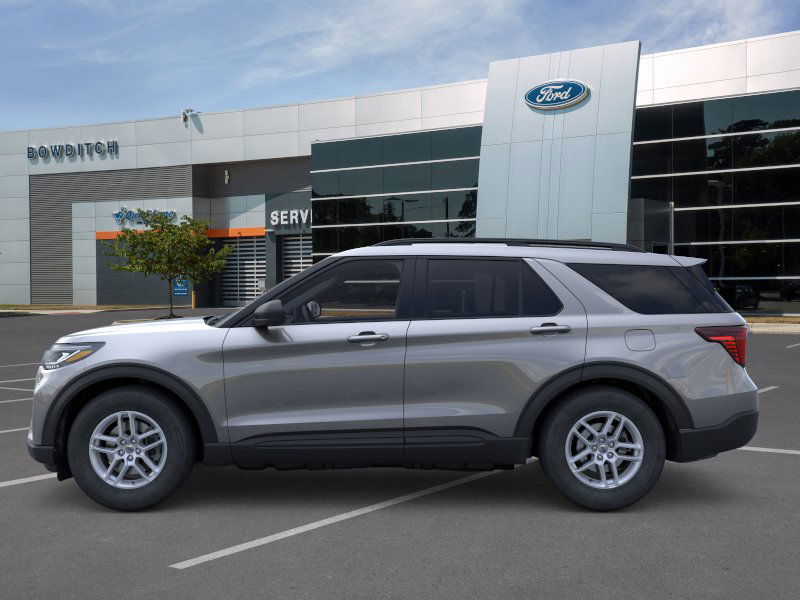 2026 Ford Explorer photo 2