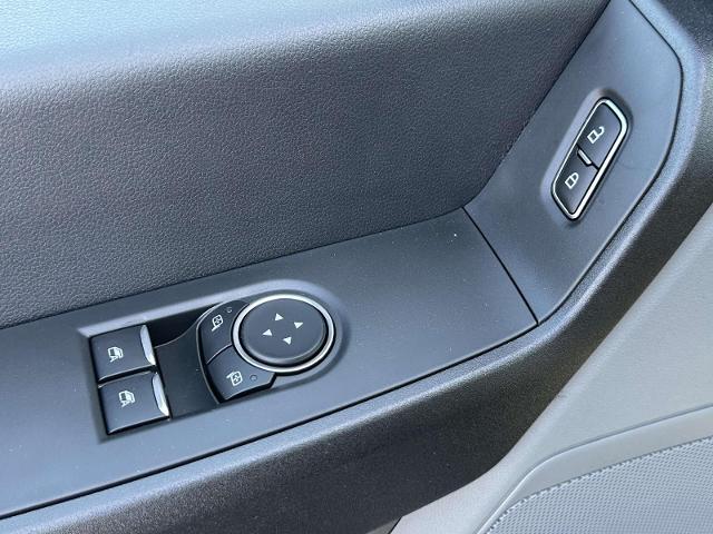 2024 Ford F-350 Super Duty Chassis Cab XL - Photo 38