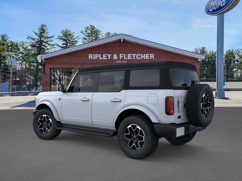 2025 Ford Bronco Outer Banks photo 3