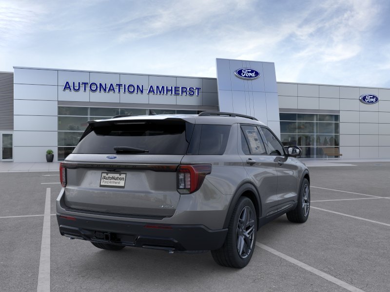 2026 Ford Explorer ST-Line - Photo 8