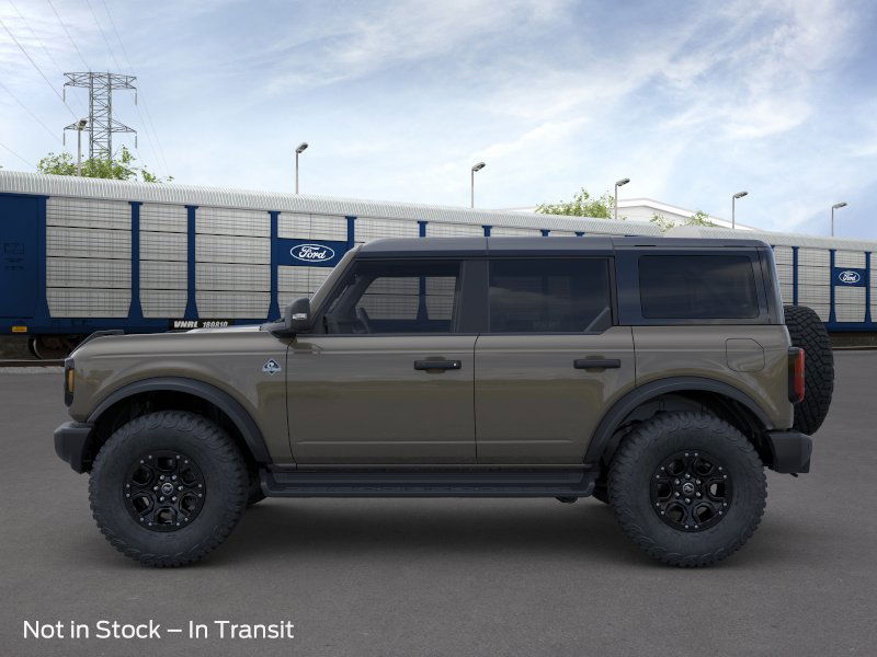 2025 Ford Bronco Outer Banks photo 3