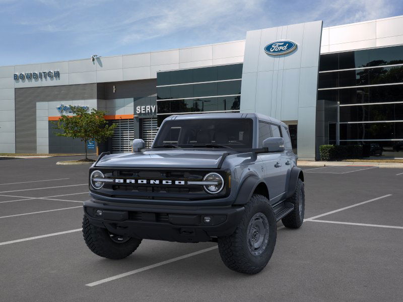 2025 Ford Bronco Outer Banks photo 2