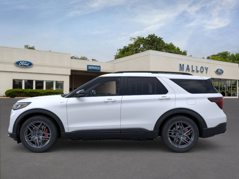 2026 Ford Explorer ST-Line photo 3