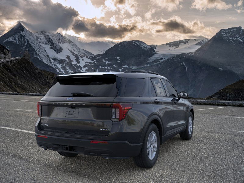 2026 Ford Explorer Active - Photo 8