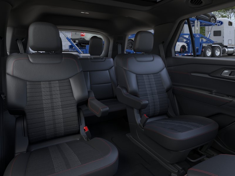 2026 Ford Explorer ST-Line - Photo 11