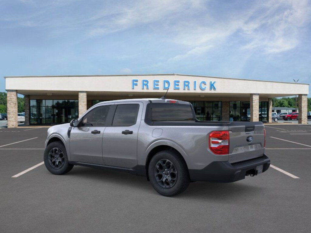 New 2025 Ford Maverick XLT AWD SuperCrew