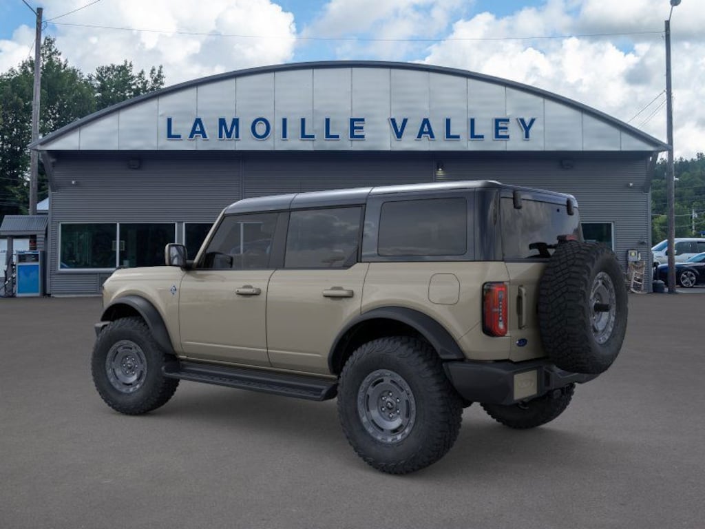 New 2025 Ford Bronco Outer Banks SUV