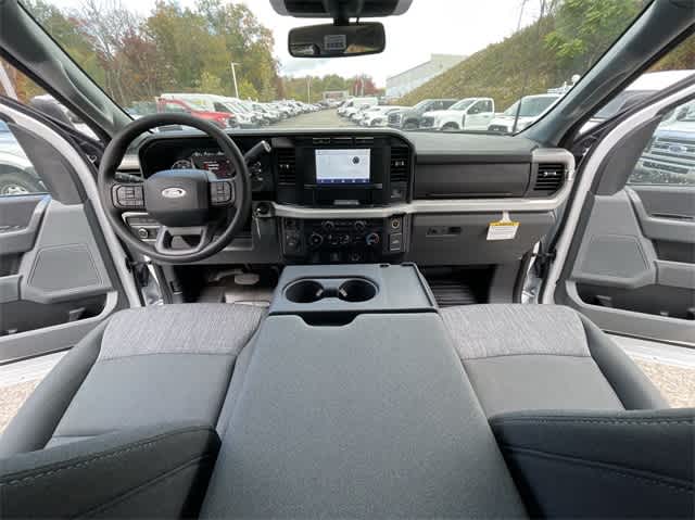 Thumbnail: 2024 Ford Econoline - 44