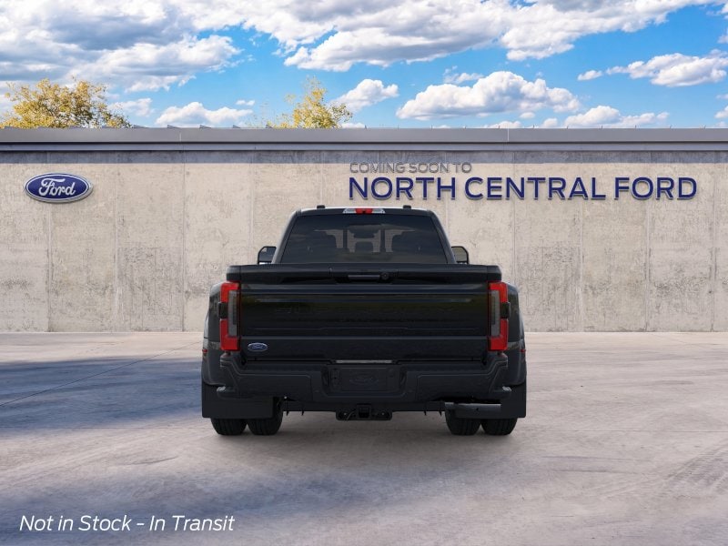 Super Duty F-350&reg; Platinum&reg;