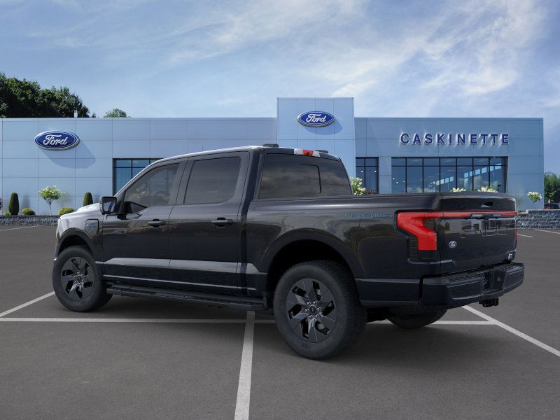 2025 Ford F-150 Lightning Lariat photo 4