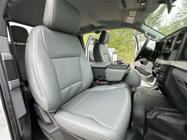 Thumbnail: 2025 Ford Econoline - 45