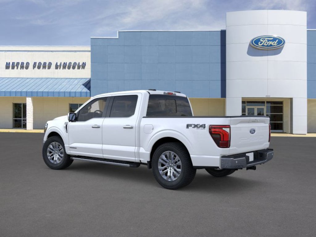 New 2025 Ford F-150 Lariat Crew Cab