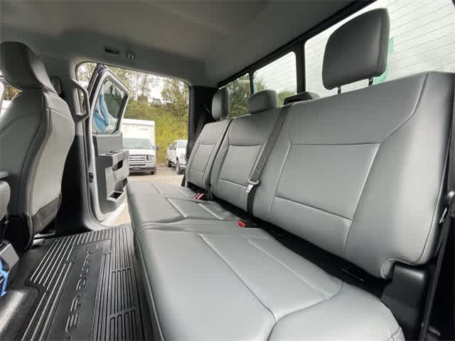 2024 Ford Econoline E-350 47