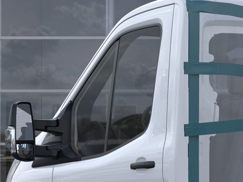 2025 Ford Transit Cutaway Base - Photo 54